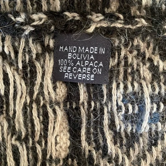 Peruvian Alpaca Wool Cardigan Sweater  by Intiwara - Tribal Geometric Pattern - Picture 5 of 10